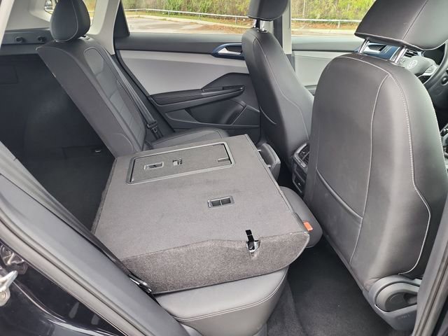 Used 2024 Volkswagen Taos SE image 26