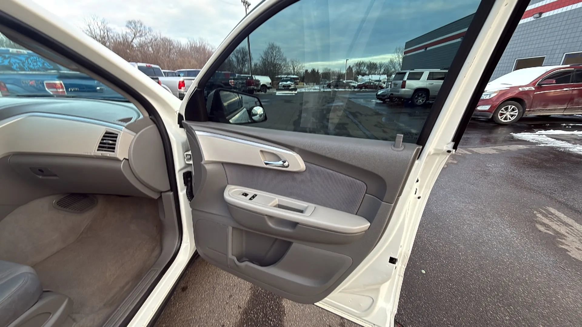 Used 2012 Chevrolet Traverse LS image 18