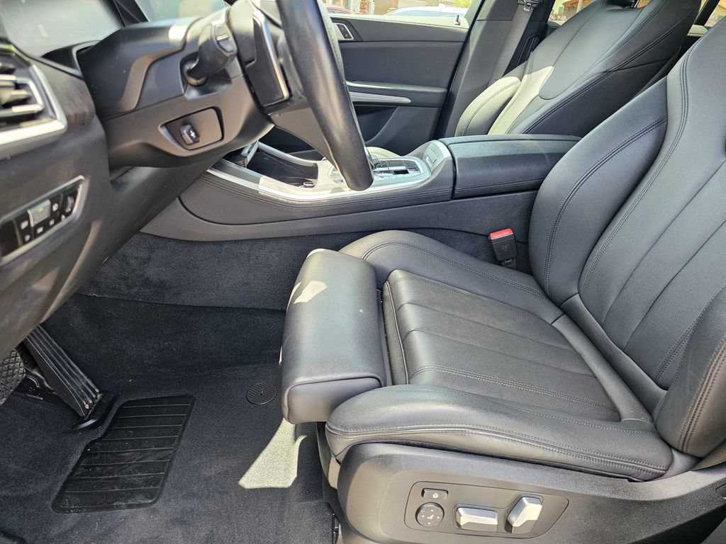Used 2022 BMW X5 xDrive40i w/ Climate Comfort Package AWD/4WD image 23