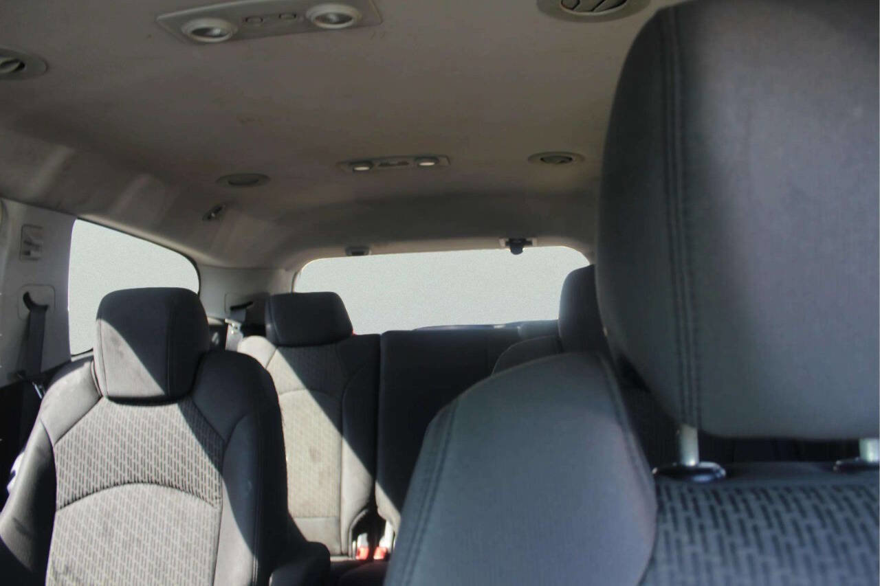 Used 2009 Chevrolet Traverse LT image 8