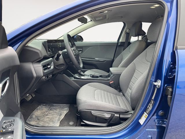 Used 2025 Kia K4 EX image 9