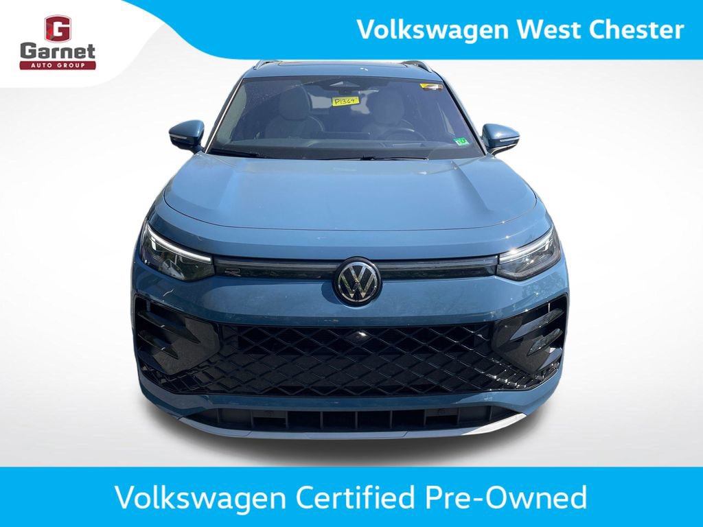 Certified 2025 Volkswagen Tiguan SEL R-Line AWD/4WD image 9