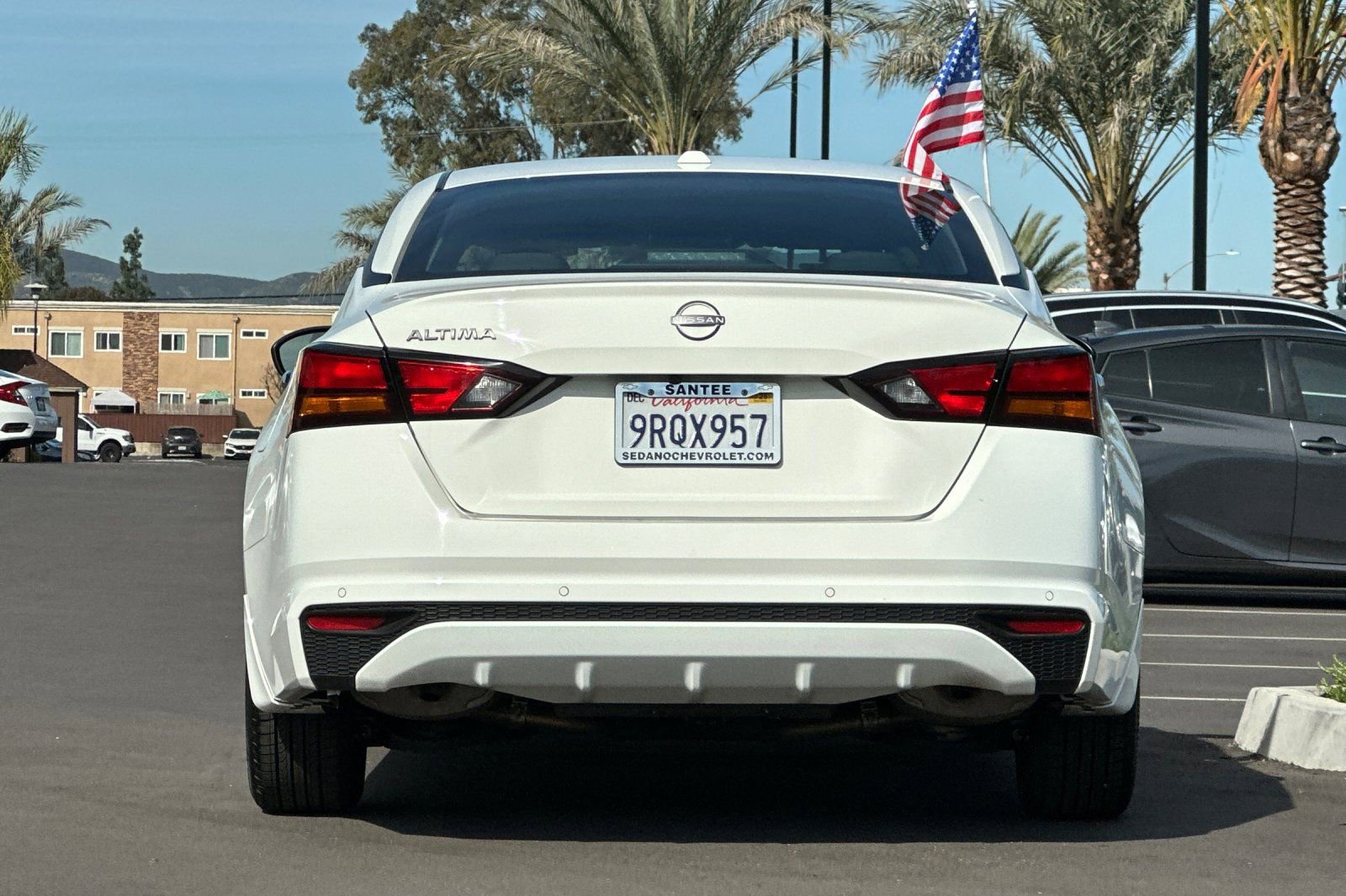 Used 2025 Nissan Altima 2.5 S FWD image 5