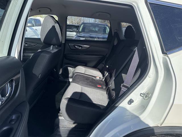 Used 2020 Nissan Rogue SV w/ Premium Package image 7