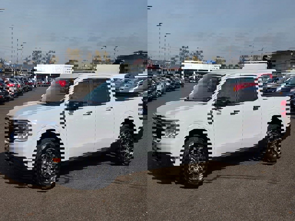 Used 2024 Ford Maverick XLT image 25