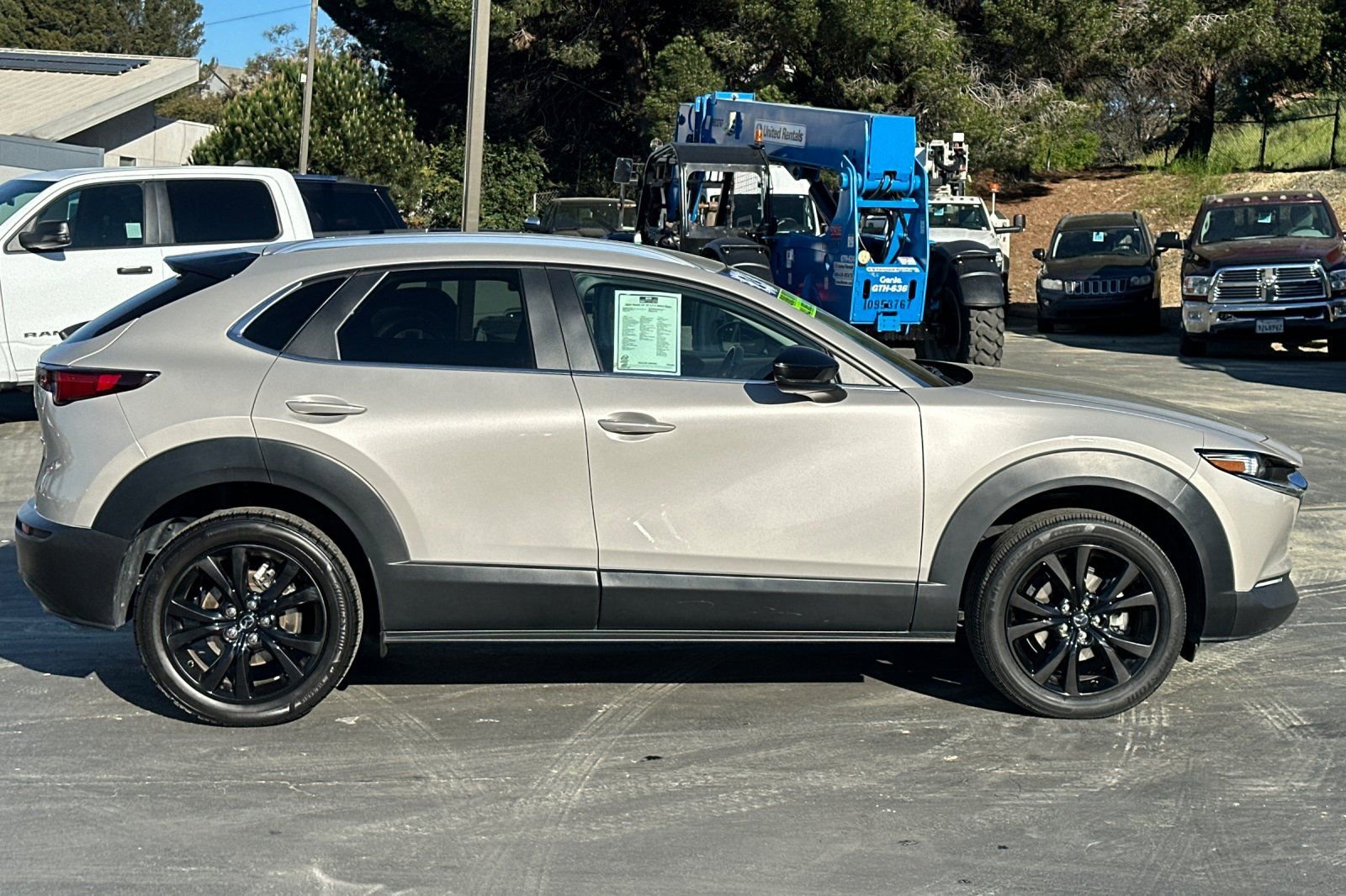 Used 2024 MAZDA CX-30 AWD 2.5 S w/ Select Sport Pkg image 3