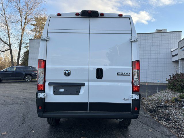 New 2026 RAM ProMaster 2500 w/ Quick Order Package 22G SLT image 5