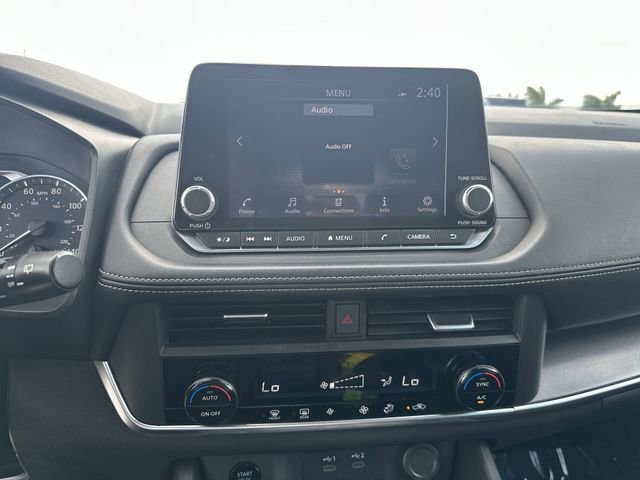 Used 2024 Nissan Rogue SV image 25