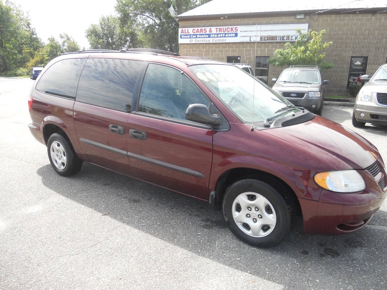 Used 2003 Dodge Grand Caravan SE FWD image 1