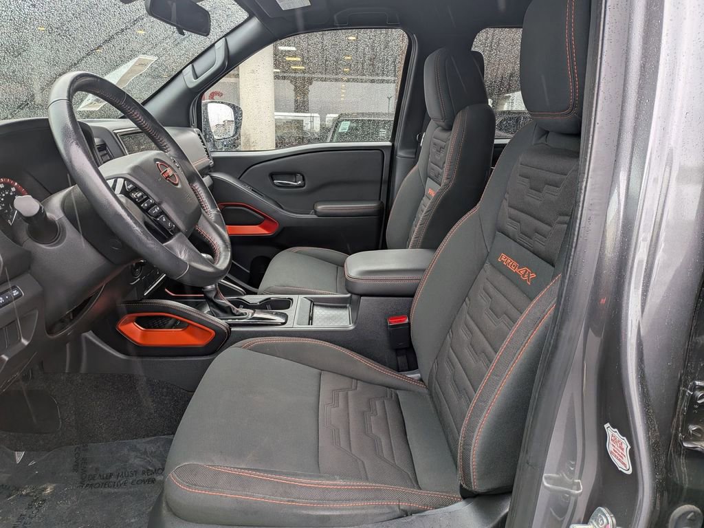 Used 2024 Nissan Frontier PRO-4X image 15