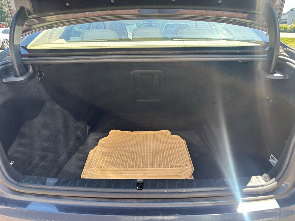 Used 2016 BMW 750i xDrive image 7