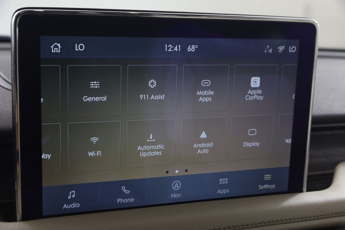 Used 2020 Lincoln Aviator Reserve w/ Equipment Group 202A AWD/4WD image 40