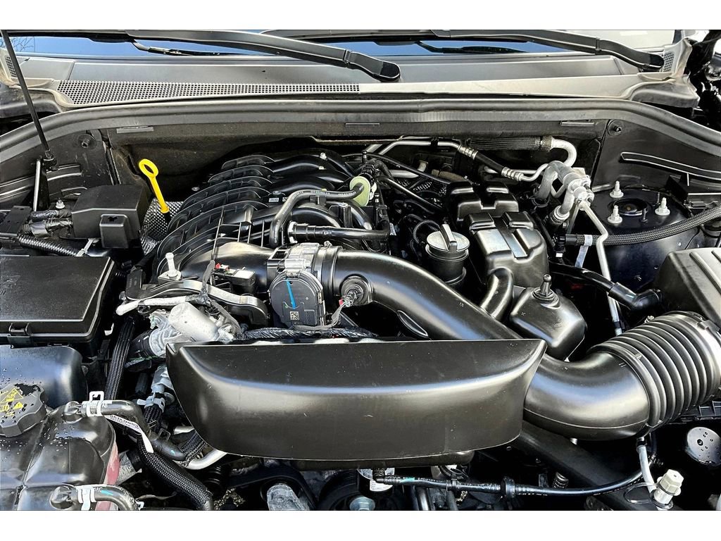 Used 2024 Dodge Durango GT image 11