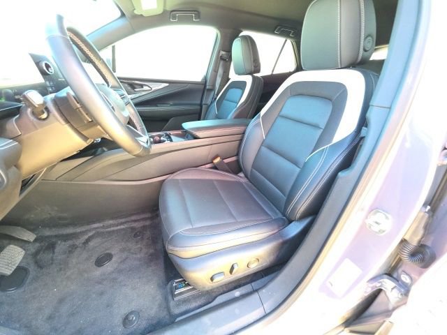 Used 2024 Chevrolet Blazer EV LT image 13