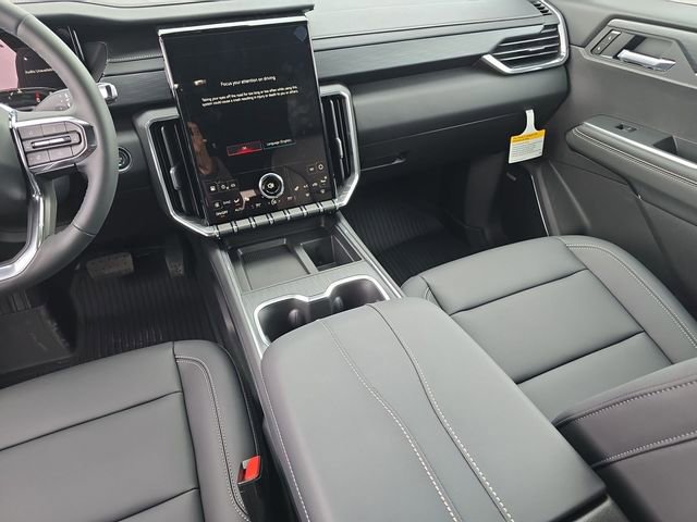 Certified 2025 GMC Acadia Elevation w/ Elevation Premium Package image 10