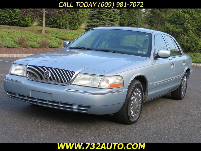 Used 2004 Mercury Grand Marquis GS RWD image 1