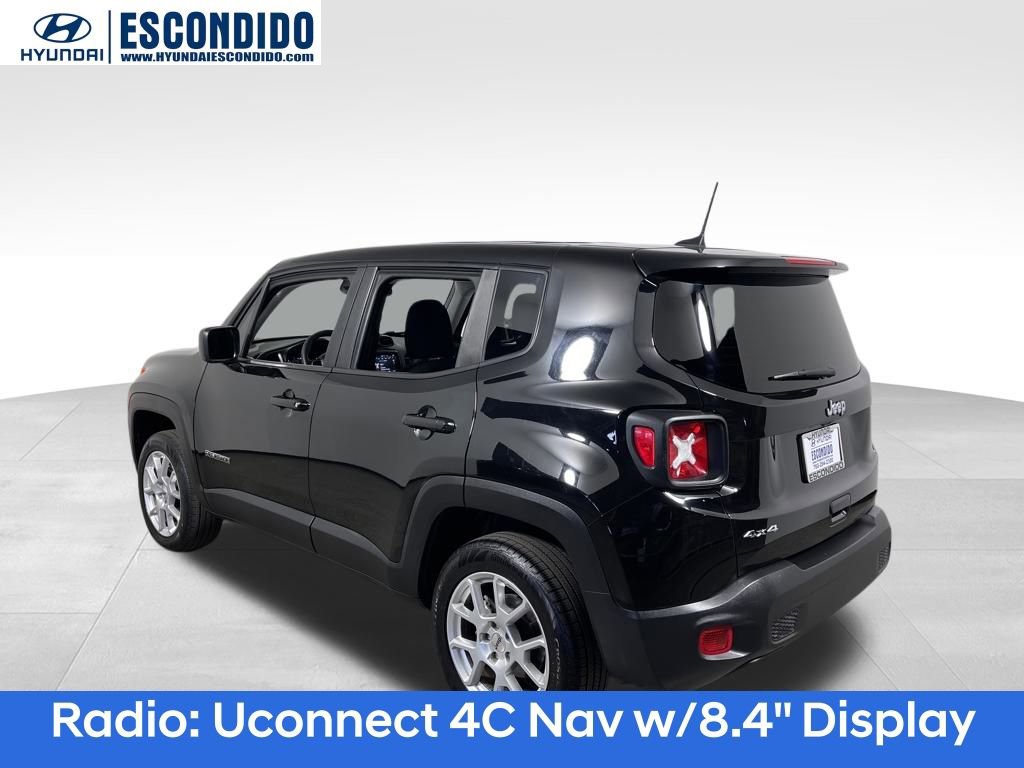 Used 2023 Jeep Renegade Latitude image 3