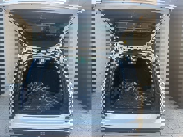 New 2026 Hyundai Ioniq 9 SE image 28