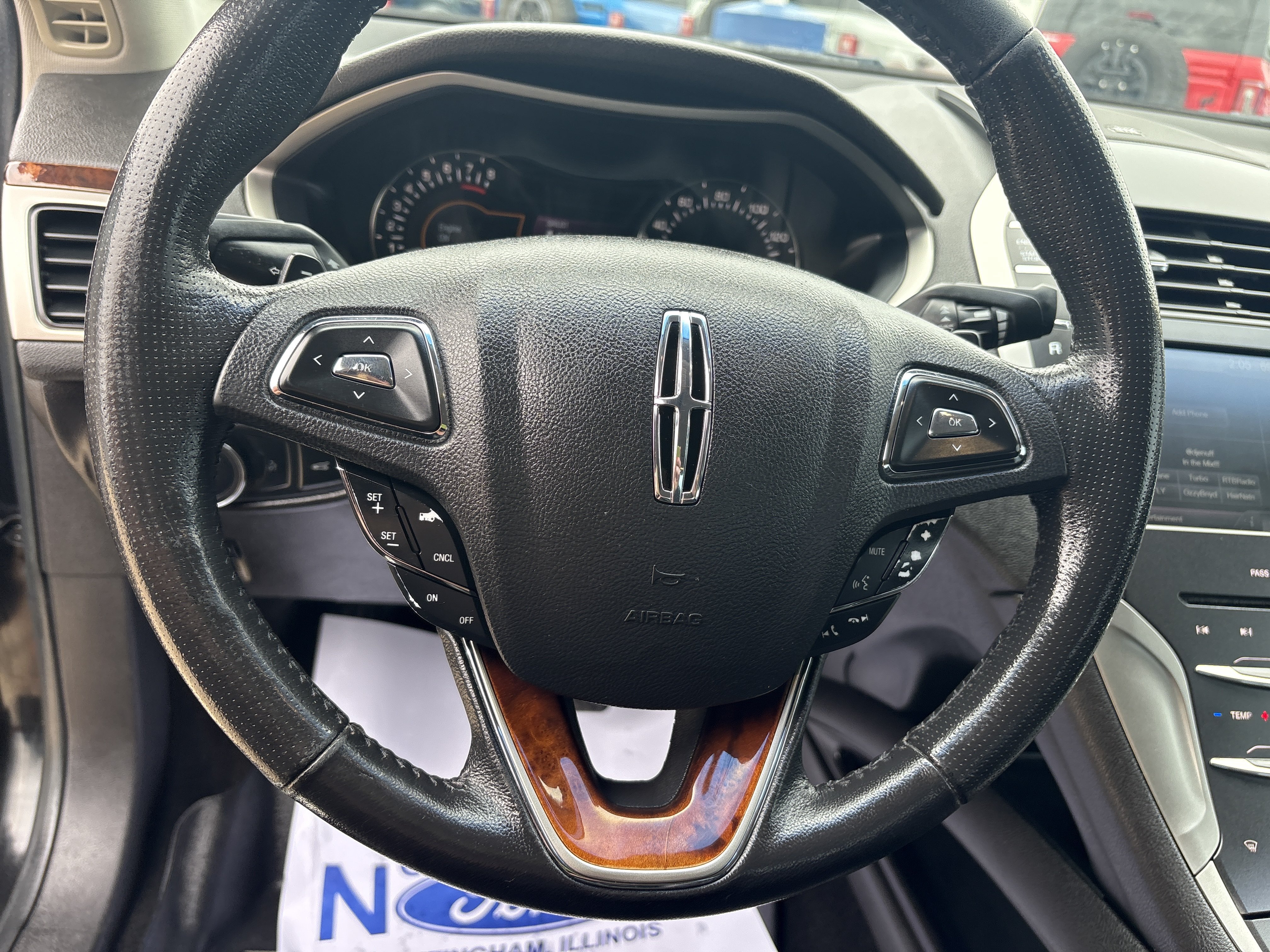 Used 2014 Lincoln MKZ FWD image 11