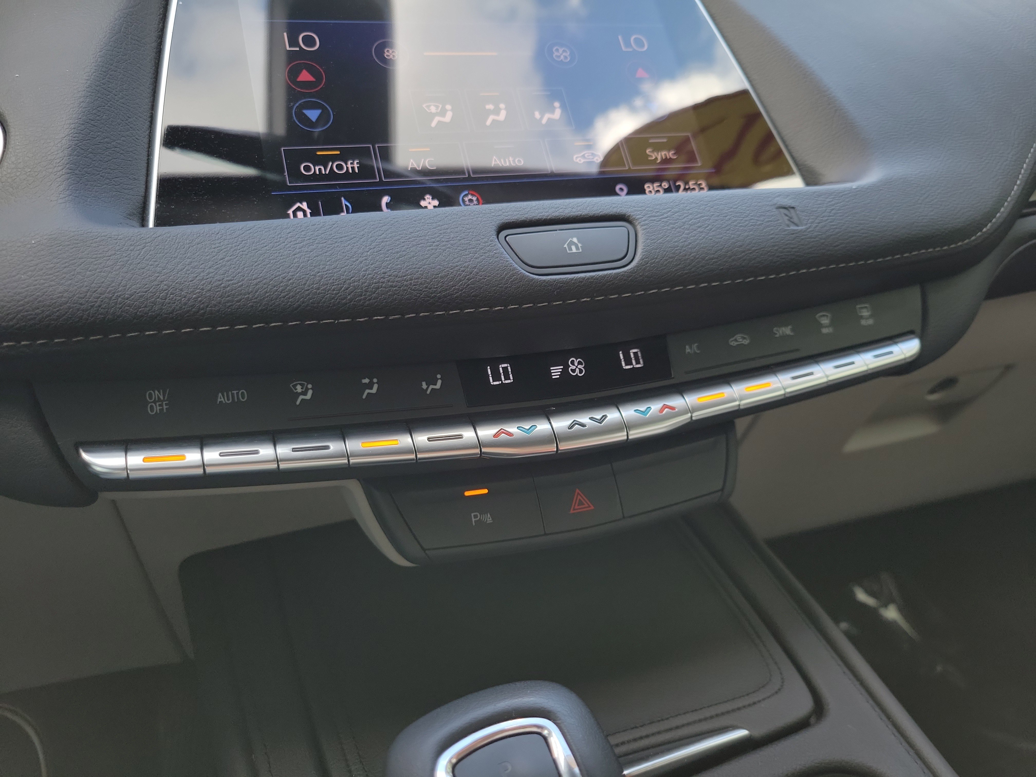 Used 2019 Cadillac XT4 Luxury image 24