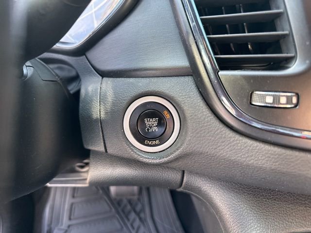 Used 2015 Chrysler 200 S w/ Comfort Group AWD/4WD image 18