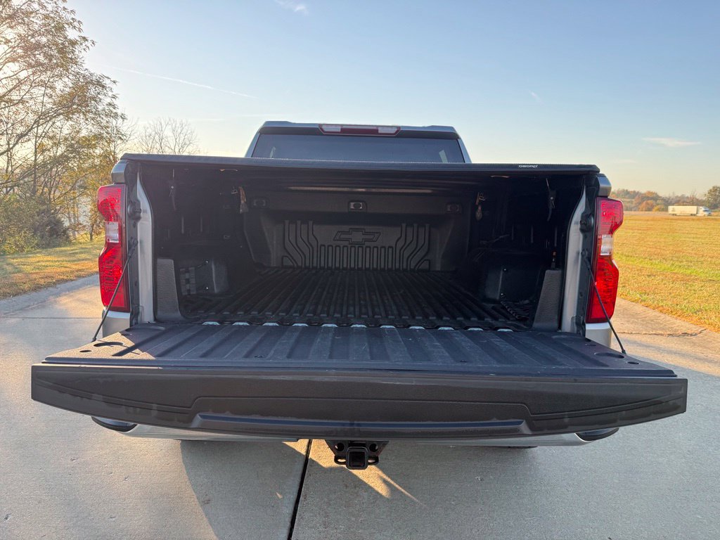 Used 2021 Chevrolet Silverado 1500 LT AWD/4WD image 6