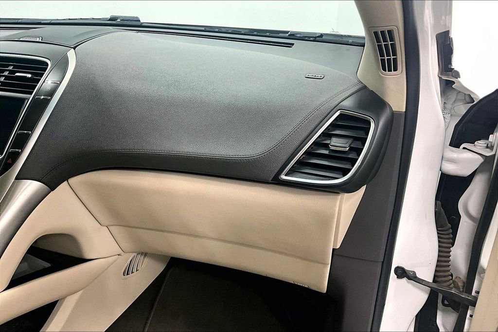 Used 2020 Lincoln Nautilus FWD w/ Equipment Group 101A image 15