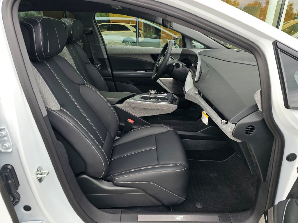 New 2026 Cadillac Optiq Sport 1 AWD/4WD image 11