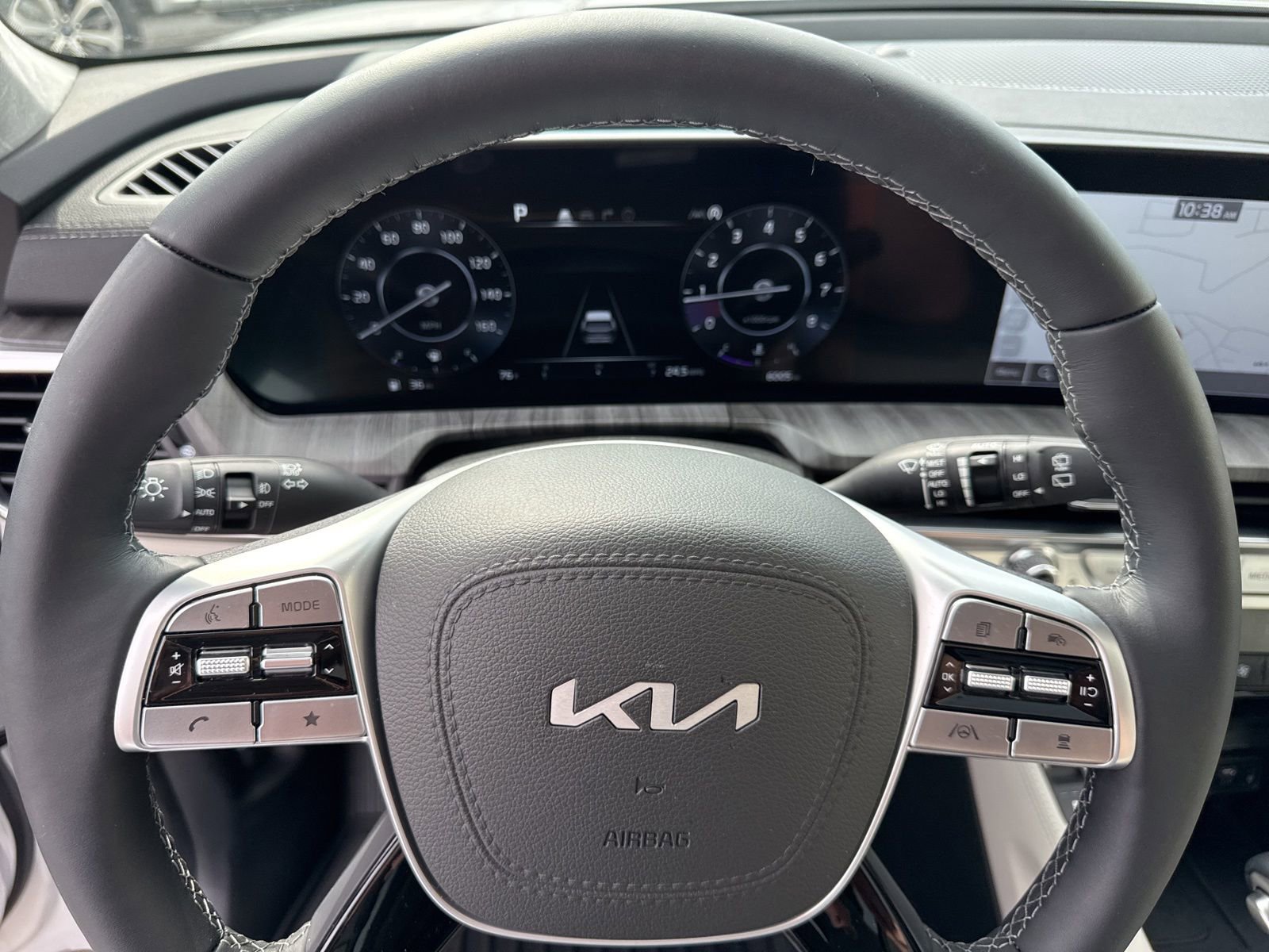 Used 2025 Kia Telluride SX Prestige image 35