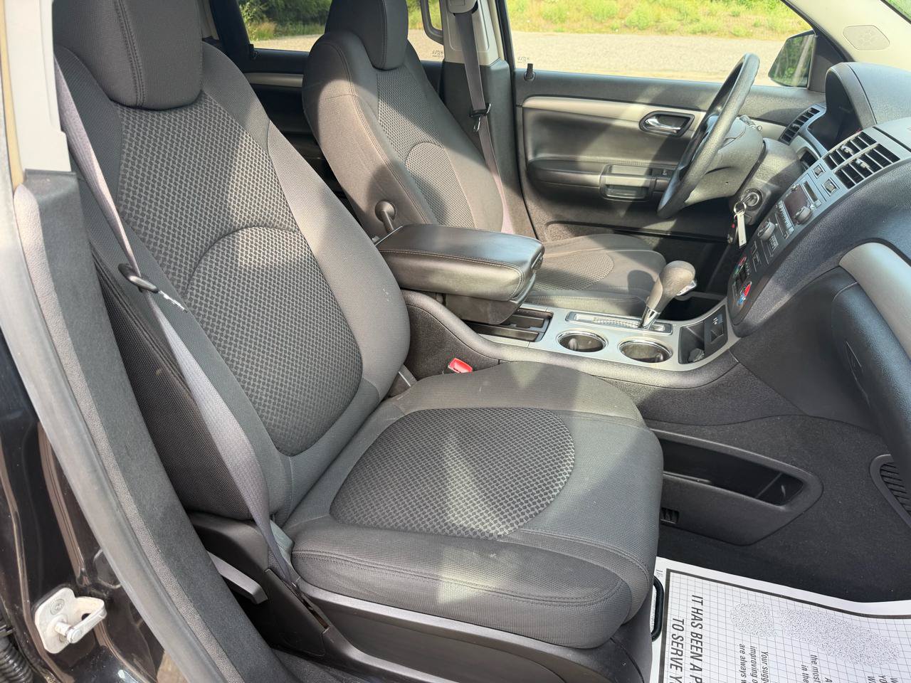 Used 2007 Saturn Outlook XE w/ Advanced Audio Pkg FWD image 22