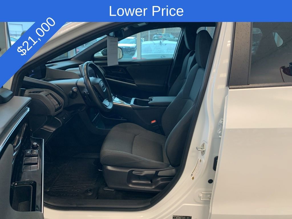 Certified 2023 Subaru Solterra AWD image 3