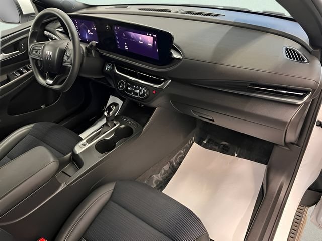Certified 2025 Buick Envista Preferred FWD image 10