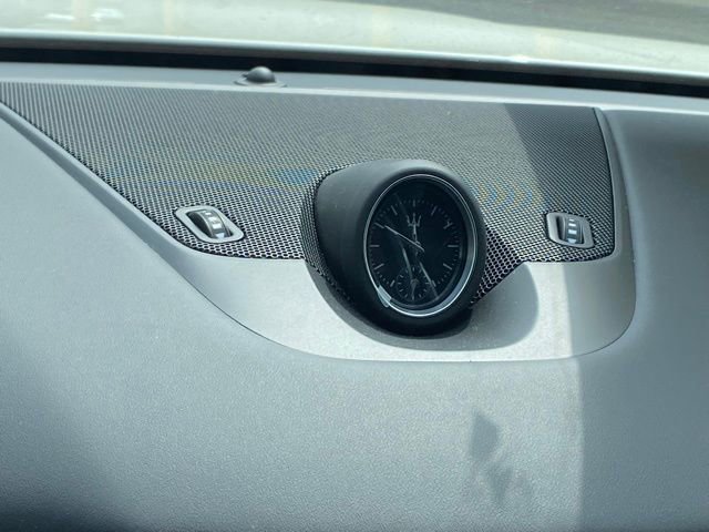 Used 2024 Maserati Levante GT Ultima image 27