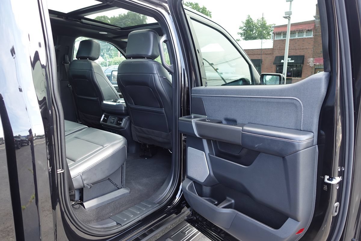 Used 2024 Ford F150 Lariat w/ Equipment Group 502A High AWD/4WD image 32