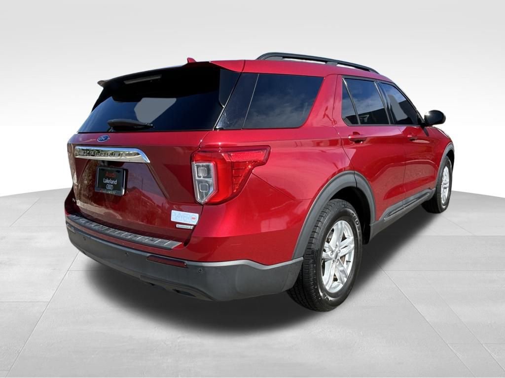 Used 2020 Ford Explorer XLT image 4