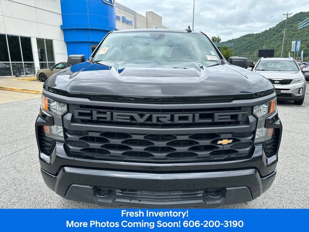 Used 2024 Chevrolet Silverado 1500 Custom AWD/4WD image 8