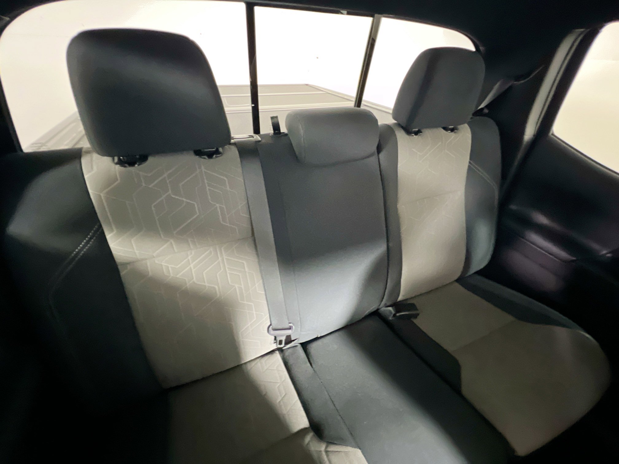 Used 2022 Toyota Tacoma TRD Sport w/ Technology Package image 33