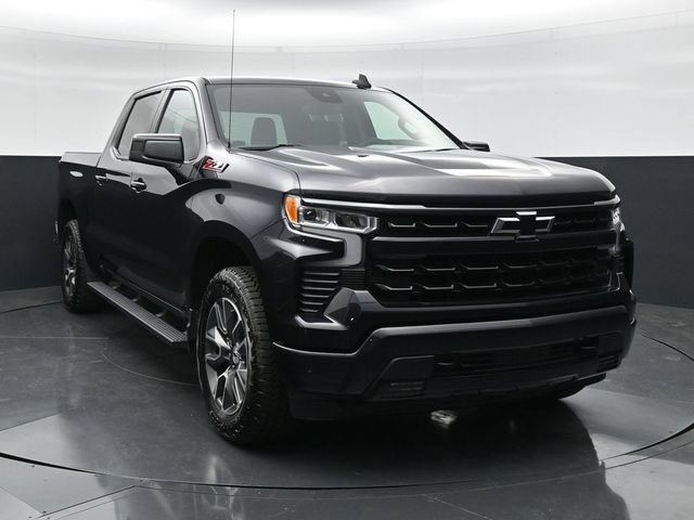Used 2023 Chevrolet Silverado 1500 RST w/ Z71 Off-Road Package AWD/4WD image 4