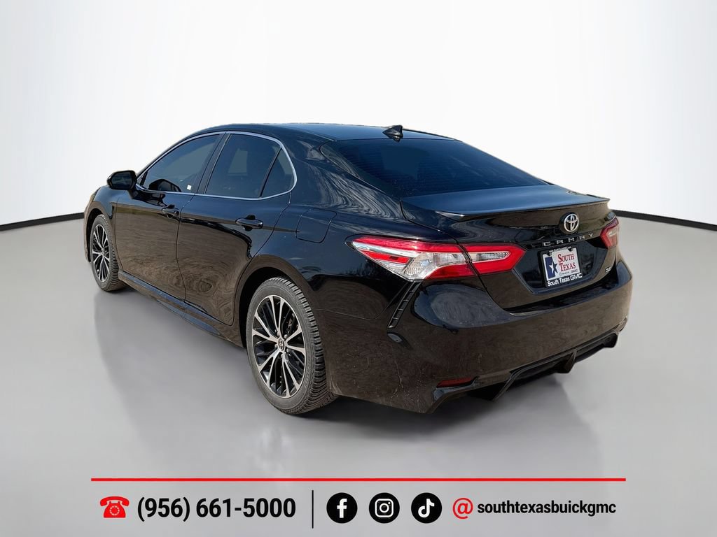 Used 2020 Toyota Camry SE FWD image 6