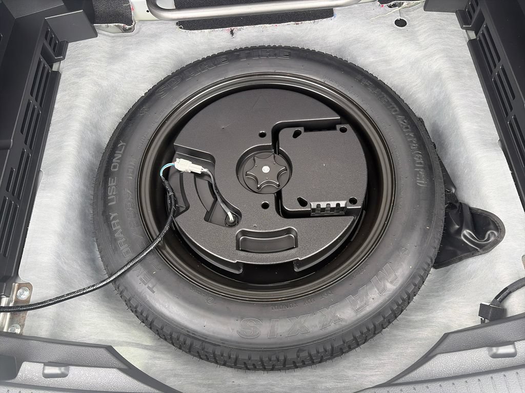 Used 2023 Nissan Rogue SV w/ SV Premium B Package FWD image 32