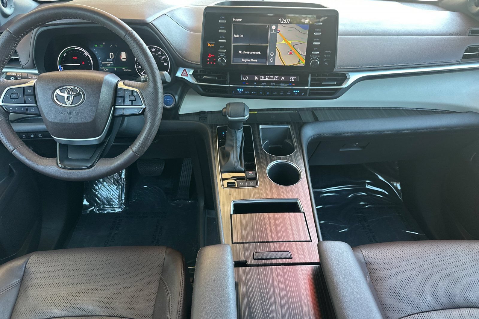 Certified 2023 Toyota Sienna Platinum FWD image 17