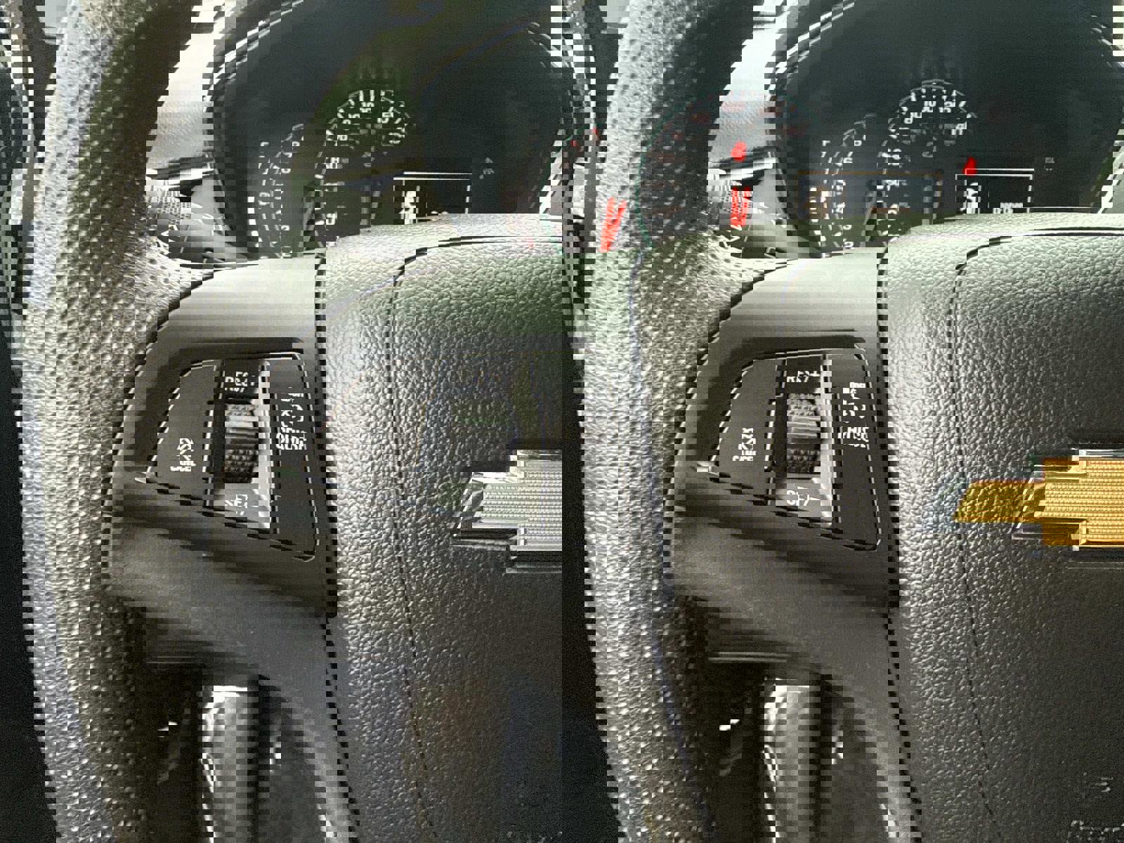 Used 2022 Chevrolet Trax LS w/ Tint and Cruise Package image 30