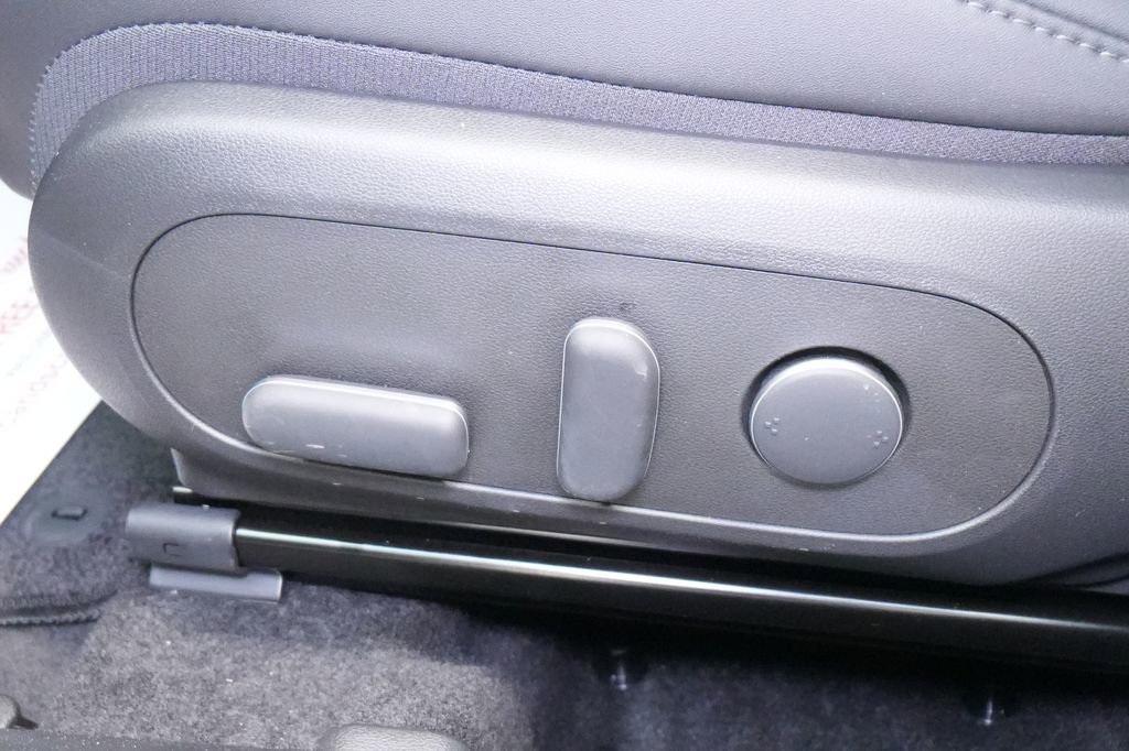New 2026 Hyundai Kona Limited AWD/4WD image 16