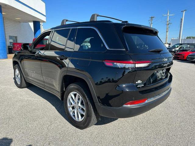 Used 2024 Jeep Grand Cherokee Laredo X w/ Luxury Tech Group I image 3