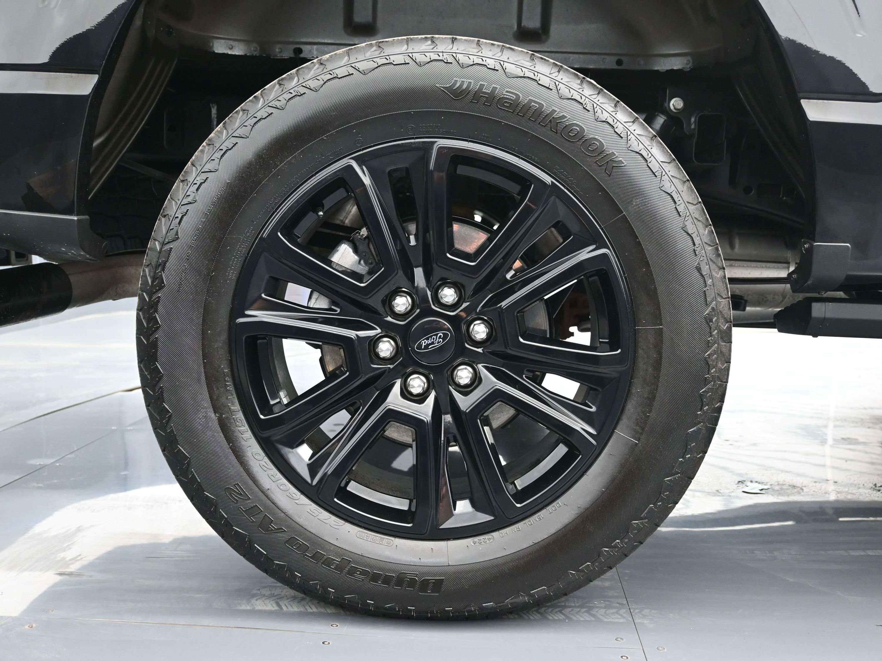 Used 2025 Ford F150 Platinum w/ FX4 Off-Road Package image 18