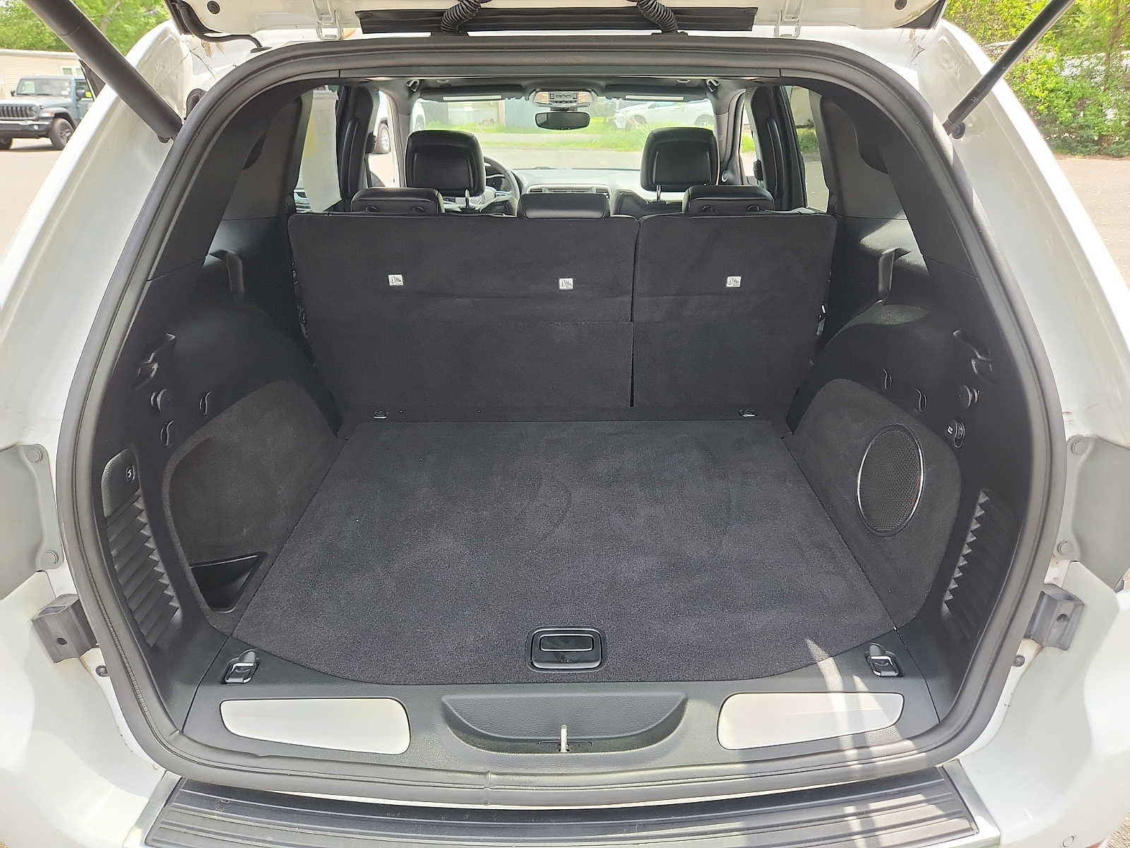 Certified 2018 Jeep Grand Cherokee Limited AWD/4WD image 27