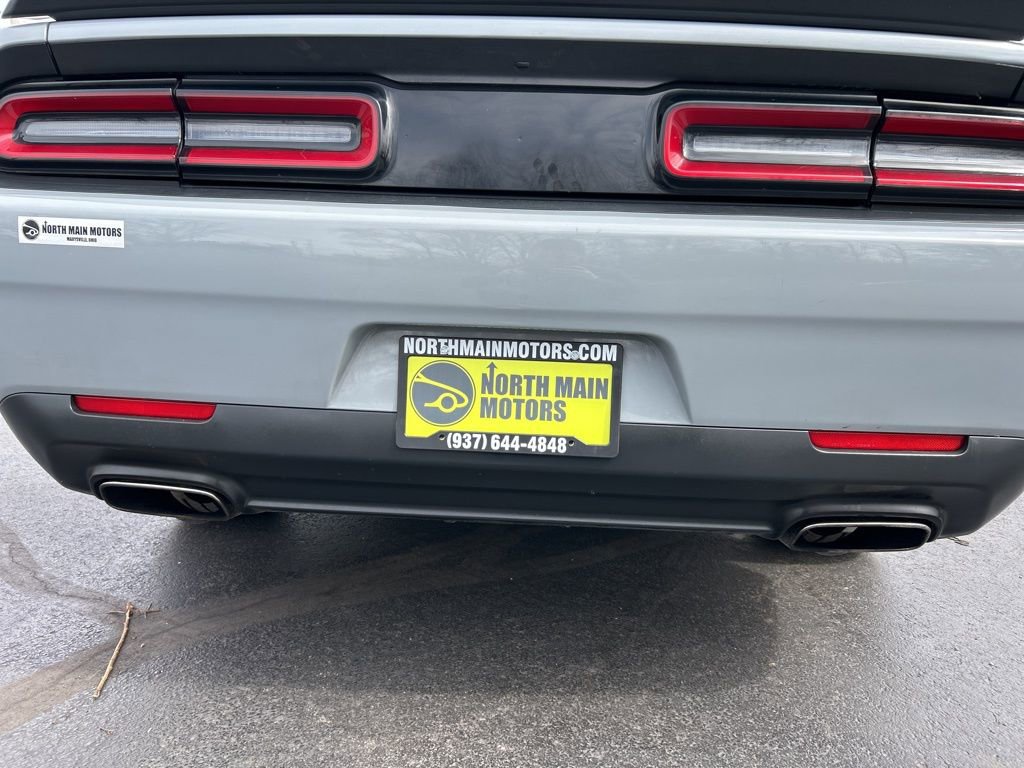 Used 2022 Dodge Challenger SXT w/ Blacktop Package image 7