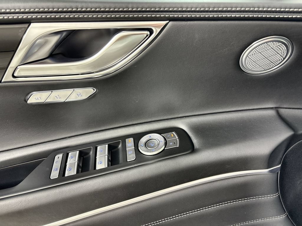 New 2026 Genesis GV80 2.5T RWD image 15