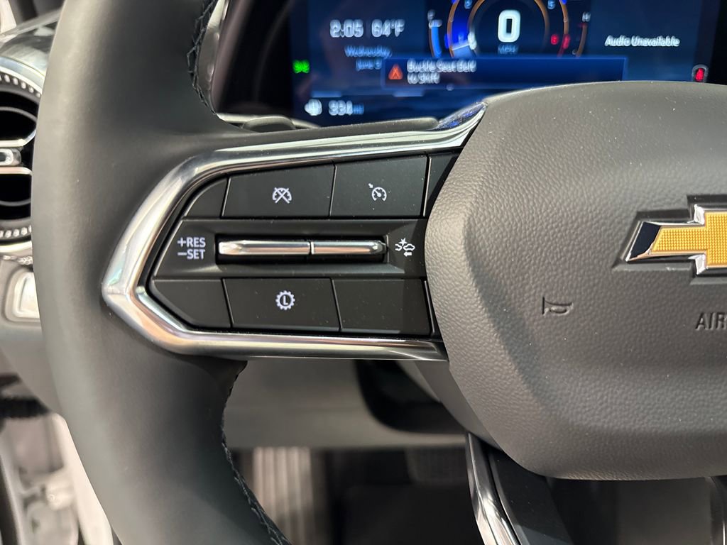 New 2026 Chevrolet Equinox LT w/ Convenience Package II FWD image 4