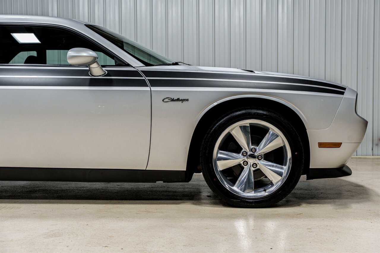 Used 2010 Dodge Challenger SE RWD image 18